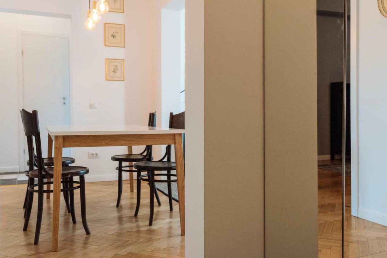 Brezoianu Spacious Flat 부쿠레슈티 외부 사진
